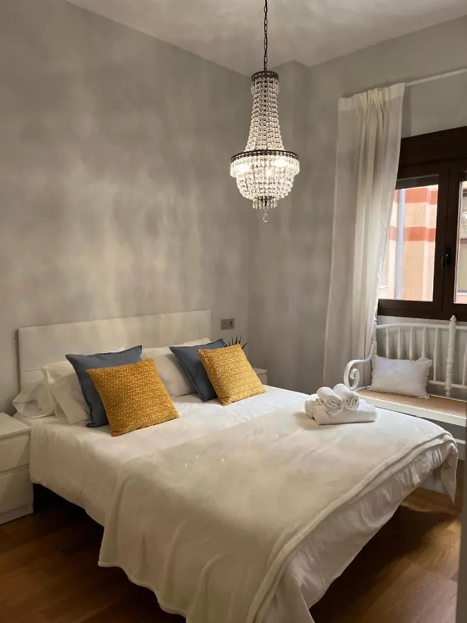 Homely Malaga Sebastian Souviron Biznaga Deluxe